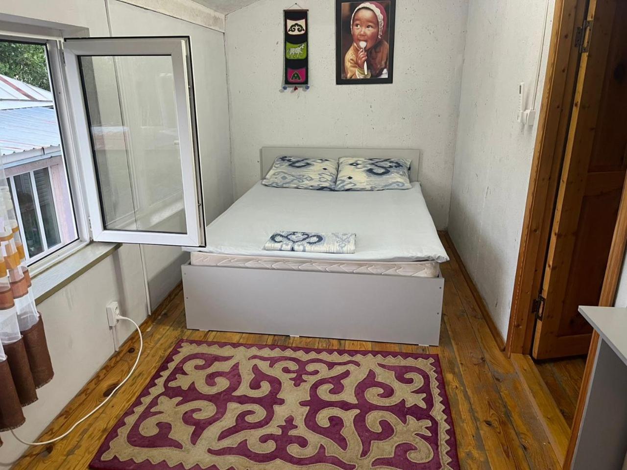 Toktogul Ghesthouse Ξενοδοχείο Εξωτερικό φωτογραφία