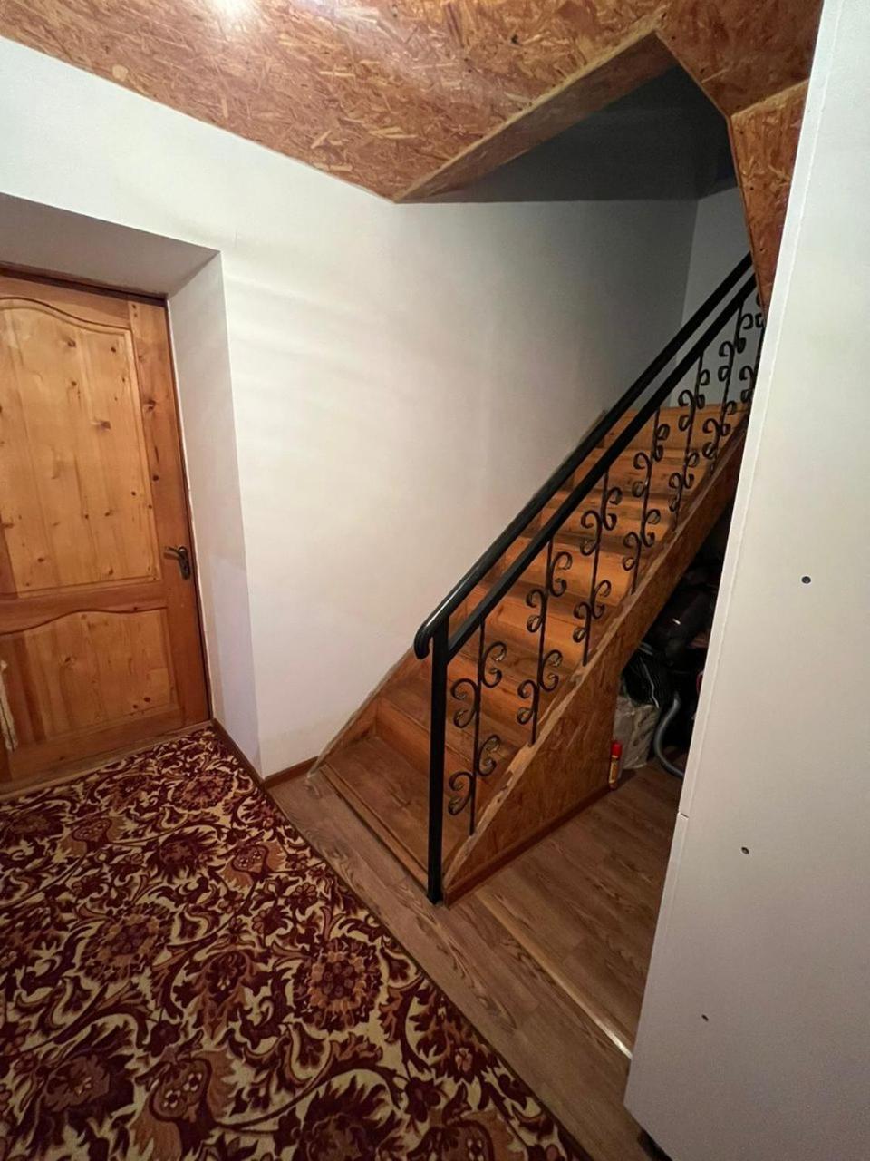 Toktogul Ghesthouse Ξενοδοχείο Εξωτερικό φωτογραφία